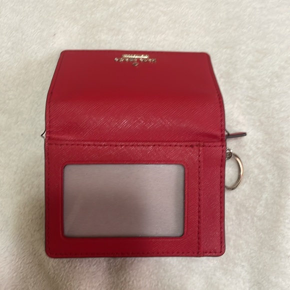 Red Wallet - Picture 4 of 5